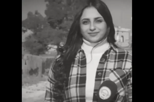 صورة تعبيرية للإعلامية السورية دعاء خالد سلو التي توفيت عن عمر 24 عامًا إثر جلطة دماغية مفاجئة