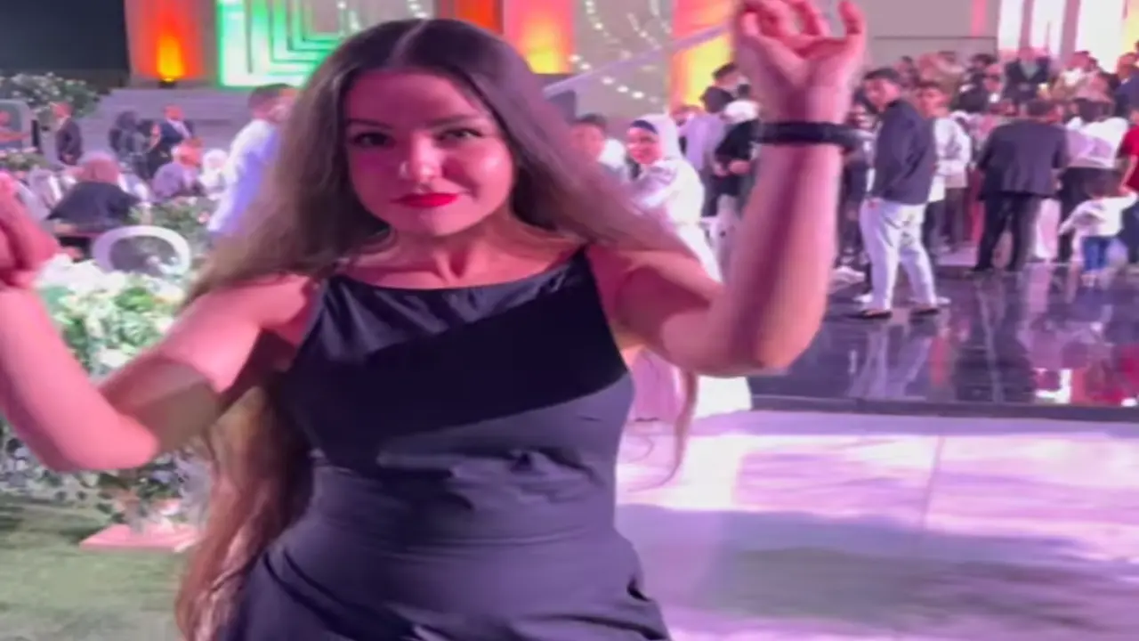 الفنانة المصرية نيجار محمد بعد تصدرها الترند بسبب فيديو متداول من حفل زفاف هايدي رفعت ومصطفى منصور