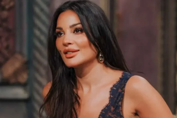 الفنانة اللبنانية التونسية نادين نسيب نجيم بطلة مسلسل ممكن 2026