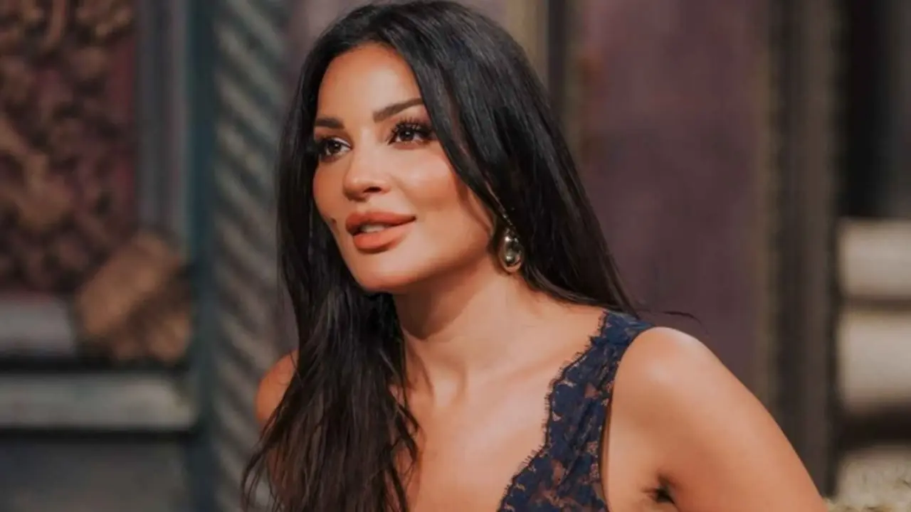 الفنانة اللبنانية التونسية نادين نسيب نجيم بطلة مسلسل ممكن 2026