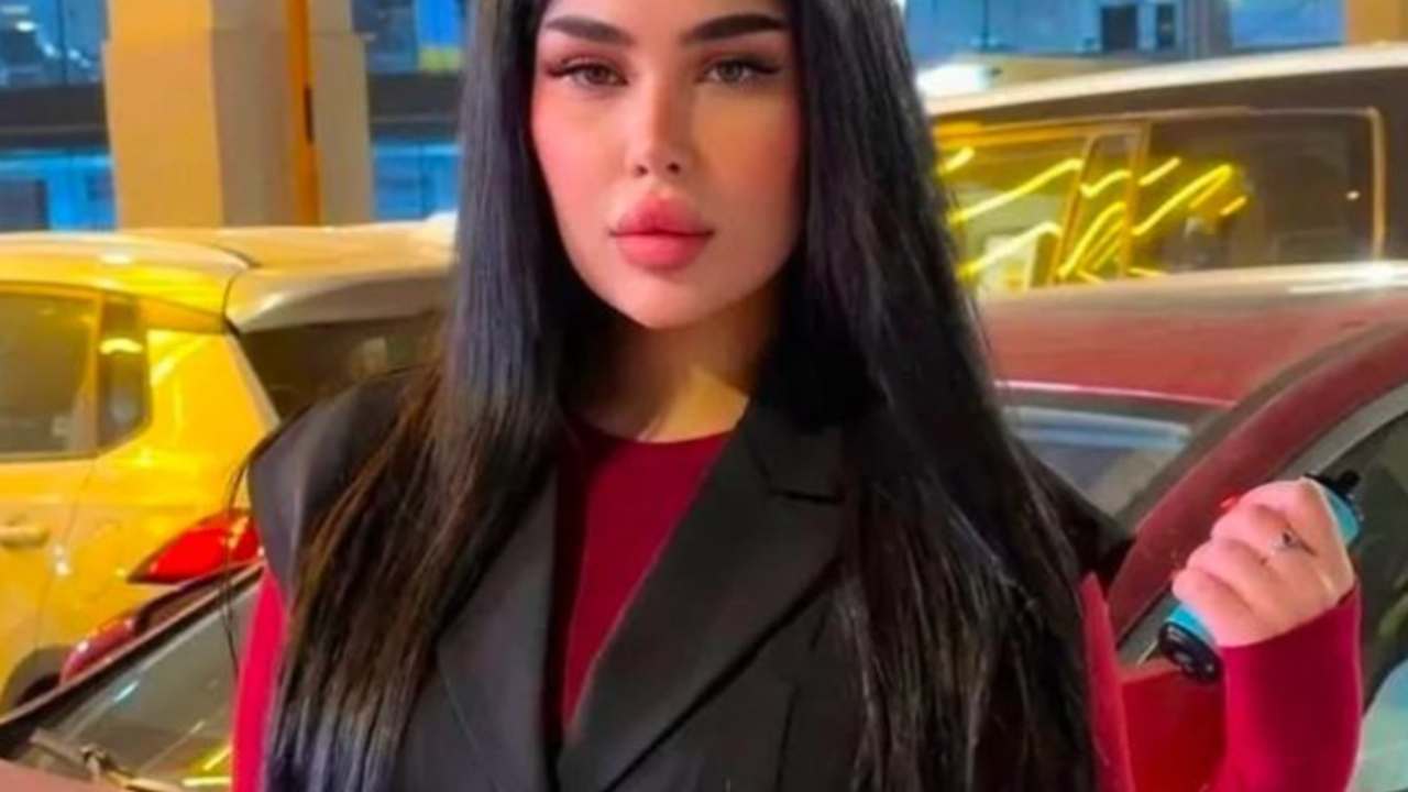 كم عمر ملك فارس عند الرحيل؟ من هي التيكتوكر العراقية وما حقيقة سبب وفاتها؟ صورة تعبيرية للتيكتوكر العراقية ملك فارس المعروفة باسم ملوكة الفارس